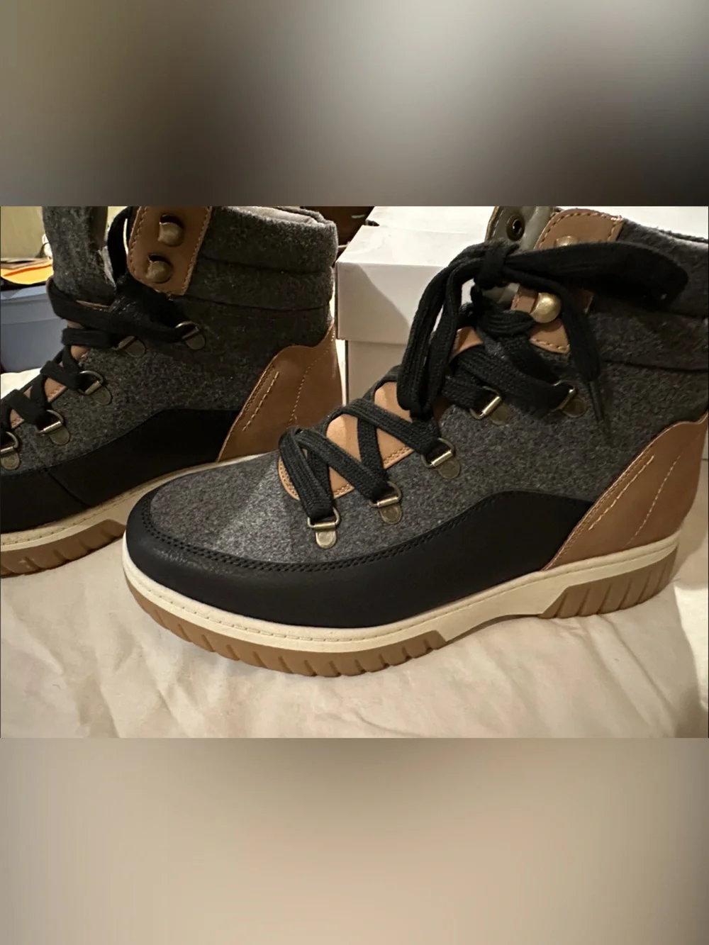 Sonoma Gray, Black & Tan Mixed-Material Hiking Boots